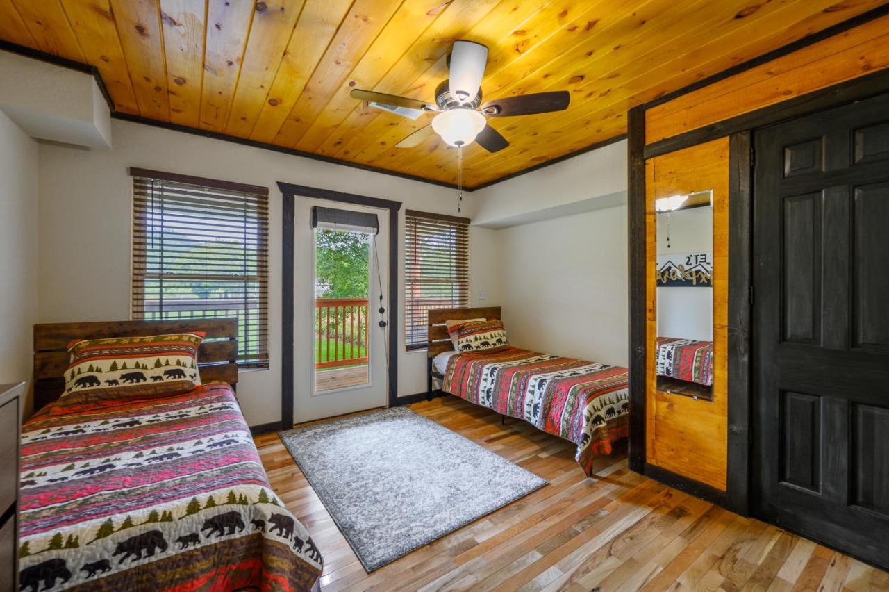Smoky Mountain Chalet Пиджен Фордж Екстериор снимка